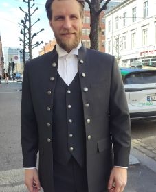 Uten knepning på erme.JPG